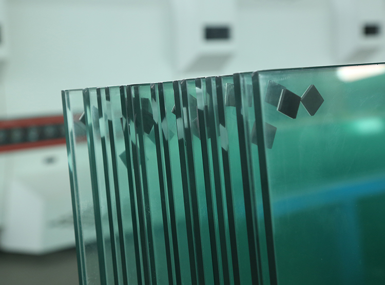 鋼化(huà)玻璃